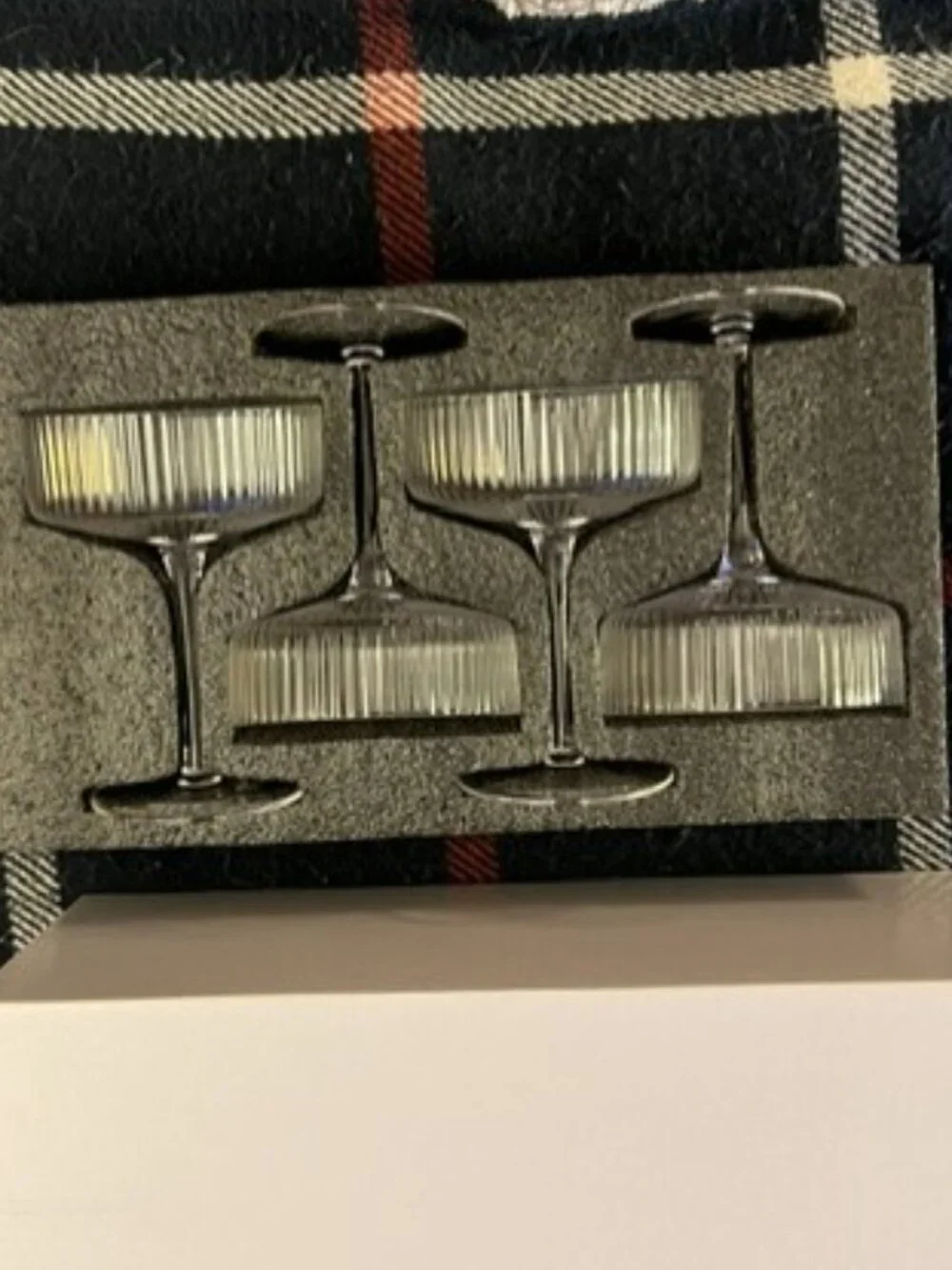 Handblown 9 oz Set of 4 Crystal Coupe Glasses - NWT